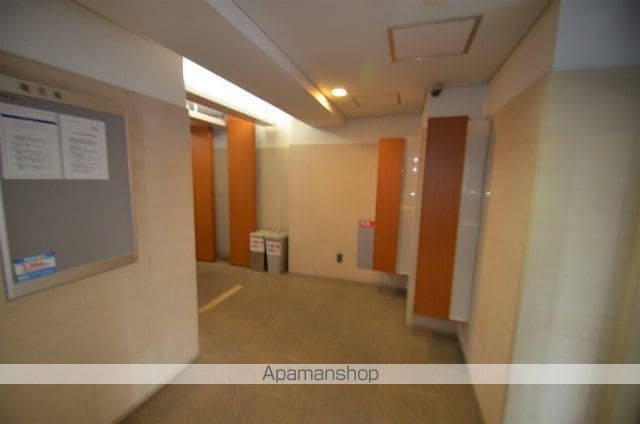 ウエストパーク支倉の玄関写真