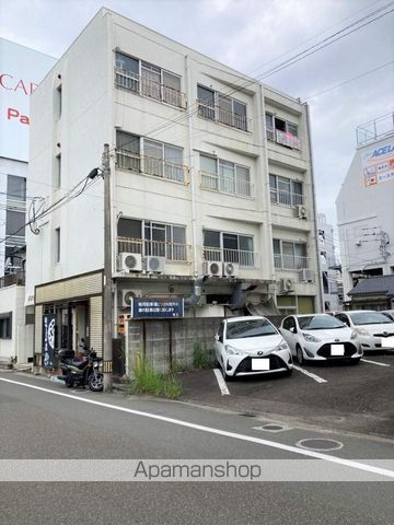 恒吉ビルの外観写真