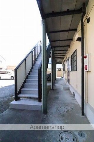 カーサプリメーラ昭島の玄関写真