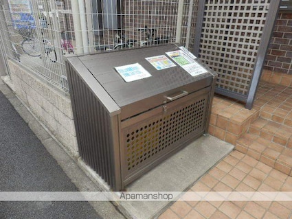 ヴェルドミールＡ　　　[1LDK/33.39m2]の共用部1