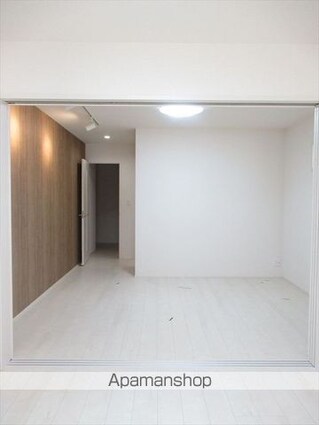 和歌山県和歌山市田中町３丁目[1LDK/37.03m2]のリビング・居間