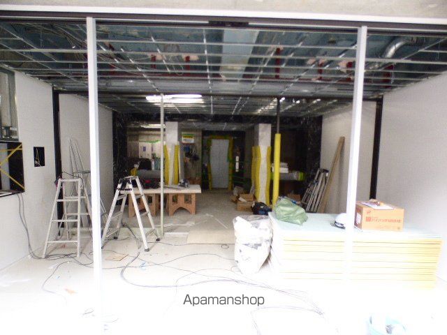 ESLEAD RESIDENCE新大阪プライムの玄関写真