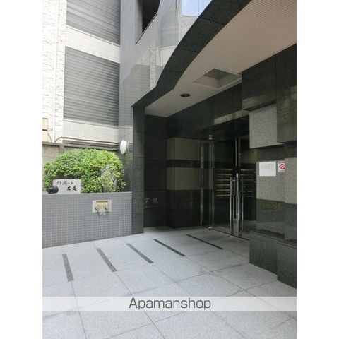 グランドゥール広尾の玄関写真