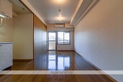 グランリオ　フォーシーズン[1K/30m2]のリビング・居間