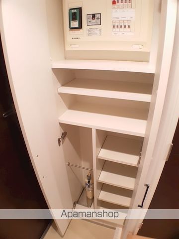 レジディア市谷薬王寺の内装写真