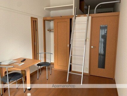 レオパレスサンシティー[1K/19.87m2]のリビング・居間1