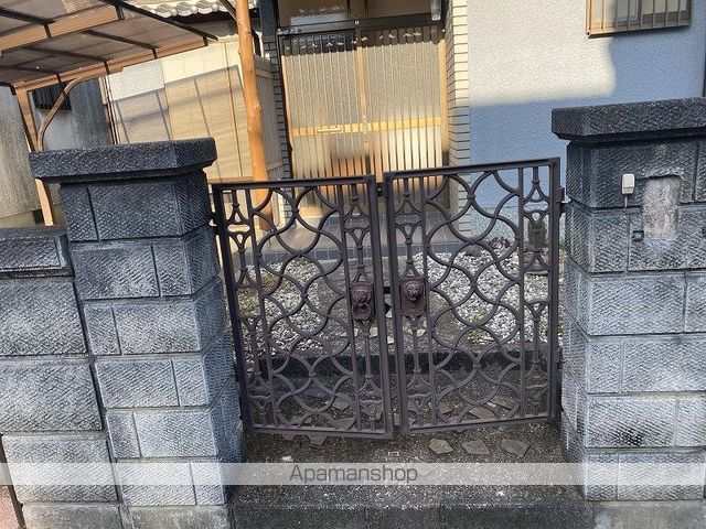 MB様古和田戸建の玄関写真