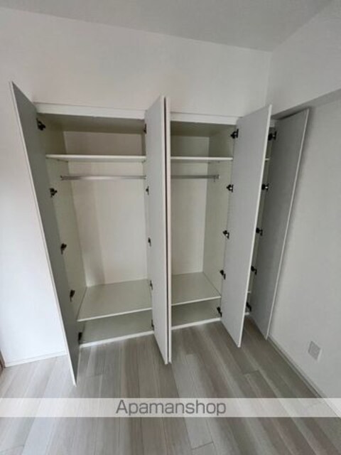 シーズンフラッツ浅草言問通り[2LDK/51.66m2]の収納