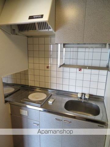 ロイヤルヒルズ富沢IIIの内装写真