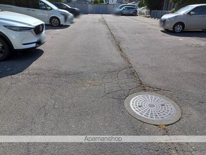 ブランシェ藤森[2LDK/63.25m2]の駐車場