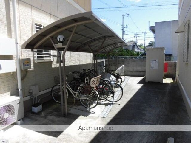 メゾン　フローラ　Ｂ棟[2DK/50.42m2]のエントランス1