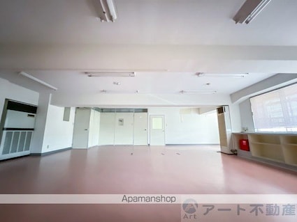 サクラメントハイツ（テナント）[1R/104.3m2]のその他内装4