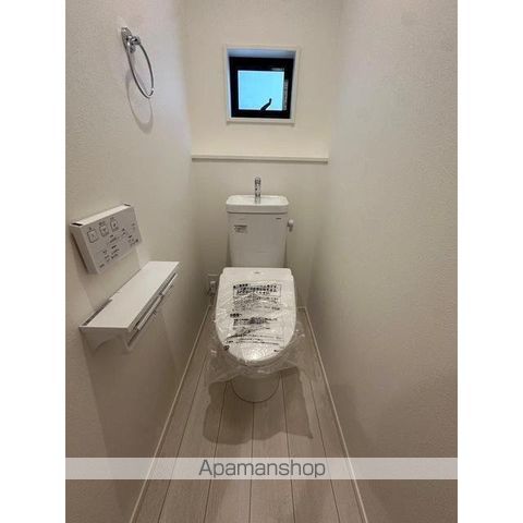 detached 埼玉県草加市谷塚町1088-4

地図を見る