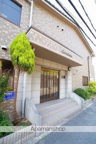 カルフールの外観写真