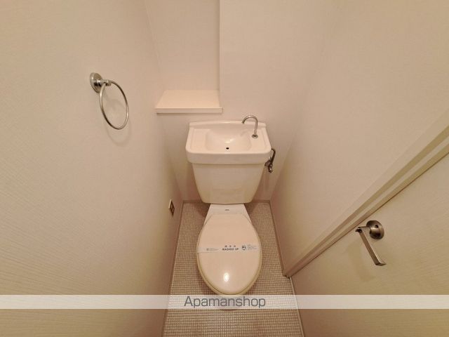 ＫＢコート本町２[1DK/44m2]のトイレ