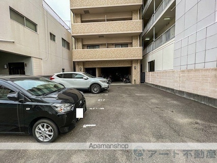 ｉｎｇ－シグマ[1R/38.95m2]の駐車場