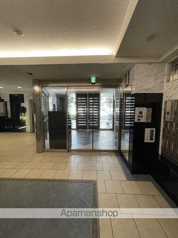 ESRISENAKANOSHIMAWESTの内装写真