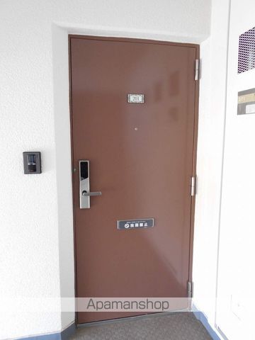 サニーハイツTOKAIの玄関写真