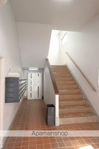 三久マンションの玄関写真