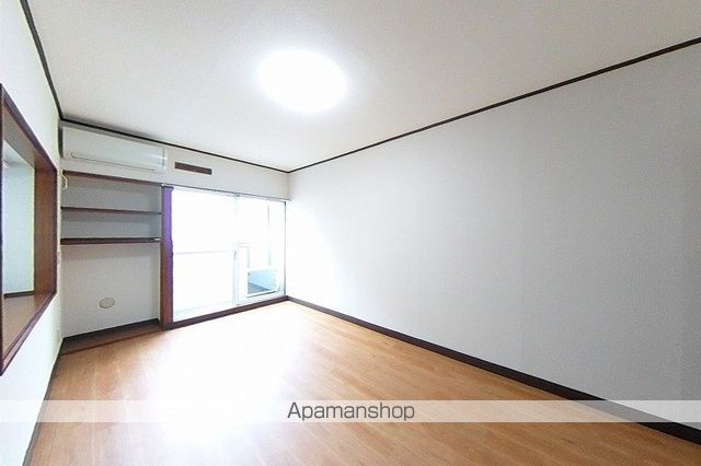 エステート旭町の内装写真
