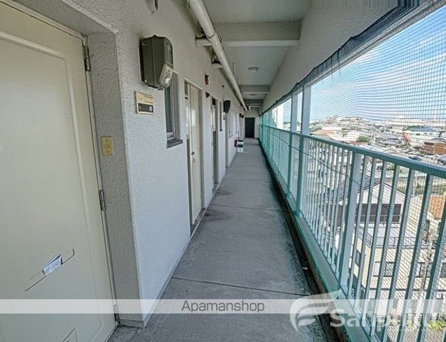 つるいマンションの玄関写真