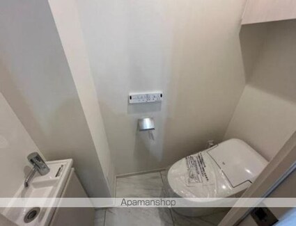 ザ・パークハビオ新中野[1R/26.35m2]のトイレ