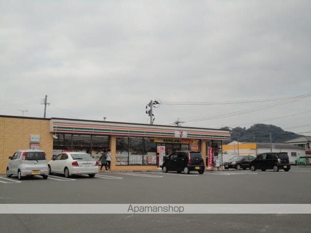 ボンヌール川上の周辺写真