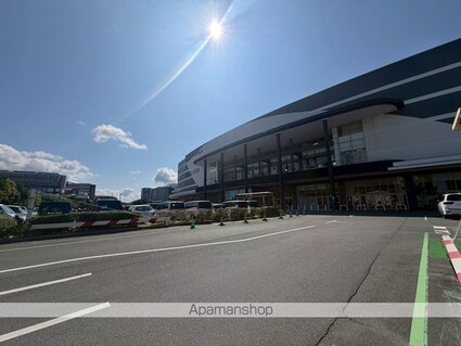 パーフン・デラ・ルーンⅢ[2LDK/57.07m2]の周辺1