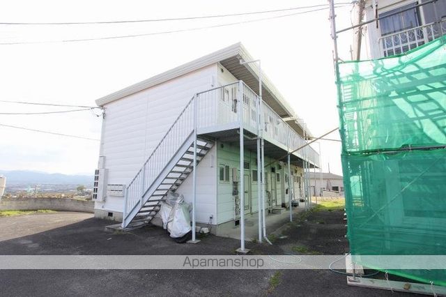 ホワイトハイツ松井の外観写真