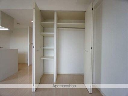 プレサンス泉アーバンゲート[1K/34.92m2]の収納