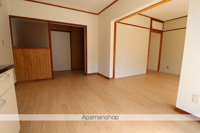 湯川ハイツの内装写真
