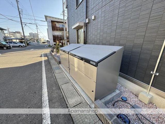 トリシア東口の内装写真
