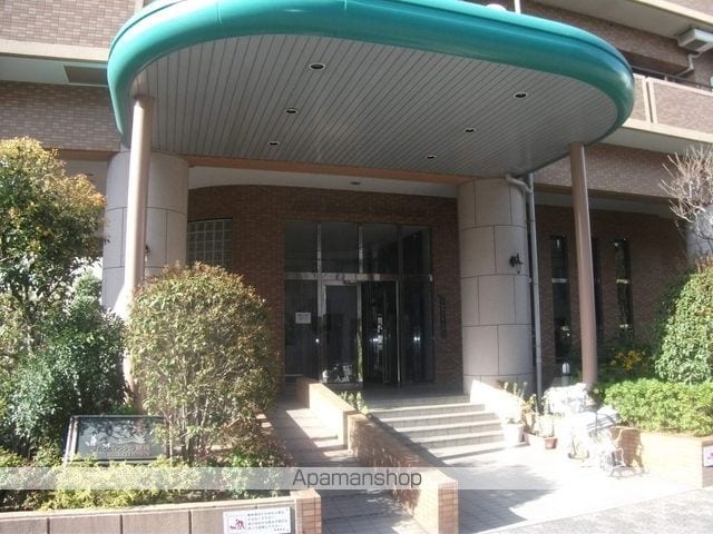 ライオンズマンション鶴橋の玄関写真