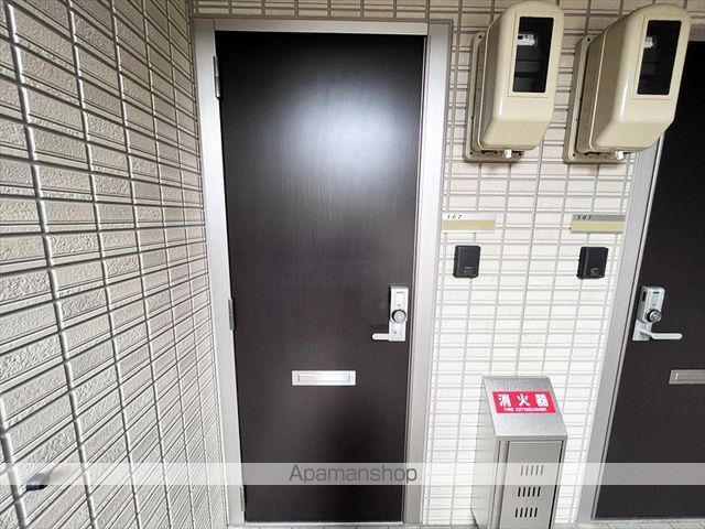 メゾンブランシュの玄関写真