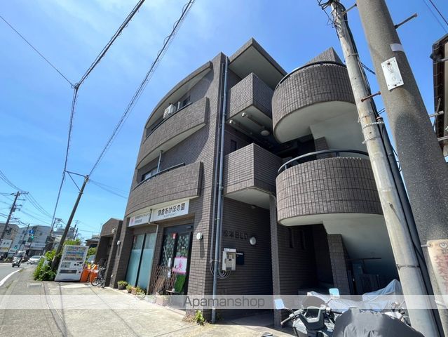 腰越松本ビルの外観写真