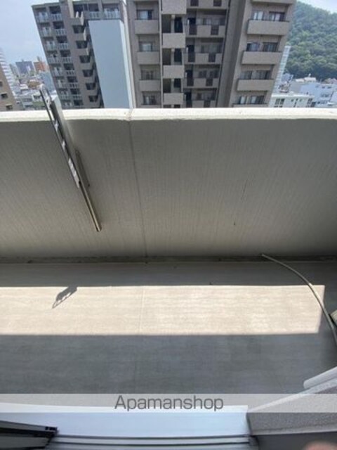 Ｕｒｂａｎ　Ｖｉｓｔａ　中央町[1K/37.2m2]のバルコニー