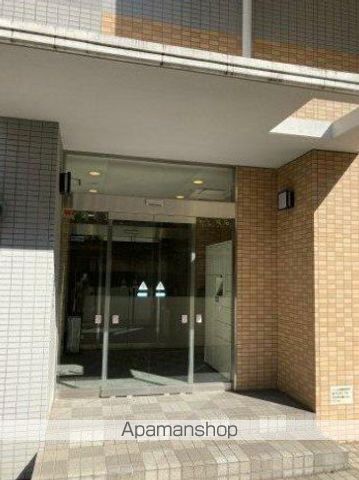 プライムアーバン川崎の玄関写真