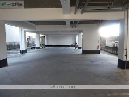 ＡＩＭＥＥ　ＶＩＢＥＲＴ（旧：第６６杉フラット）[2DK/38.88m2]の駐車場1