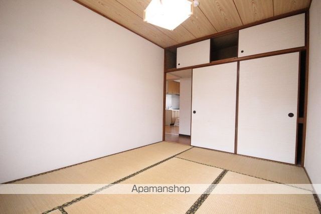 フラワーヒルズ井口の内装写真