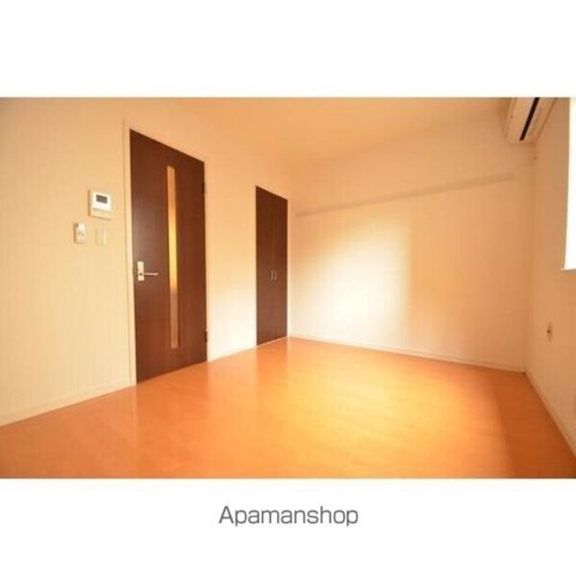 Ｗｏｏｄ　Ｓｐａｃｅ　Ｏｋｕｓａｗａ[1K/20.83m2]のリビング・居間2