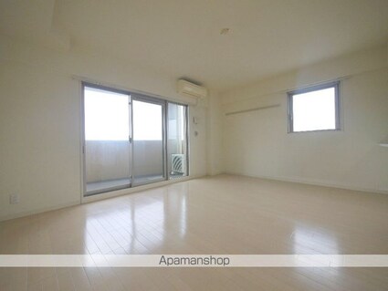 プレサンス泉アーバンゲート[1K/34.92m2]のリビング・居間