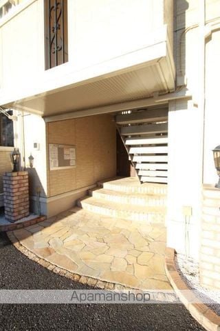 SEACASTLEの玄関写真