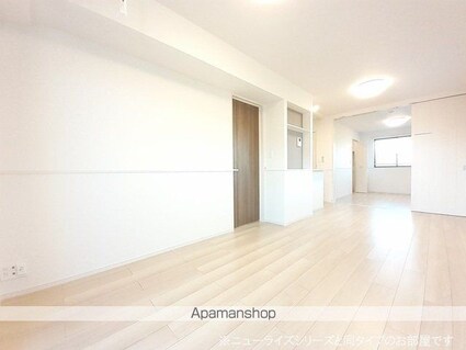グランデルート　Ｂ[2LDK/59.58m2]のリビング・居間