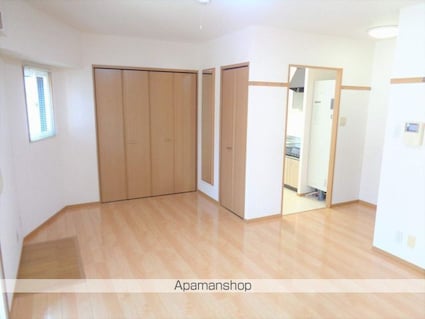 プレシャスクローバー[1R/37.3m2]のリビング・居間