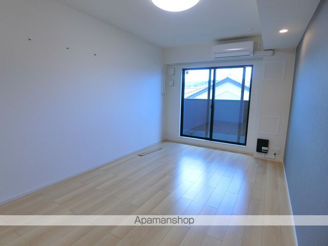 ヒカルサ京田辺大住の内装写真
