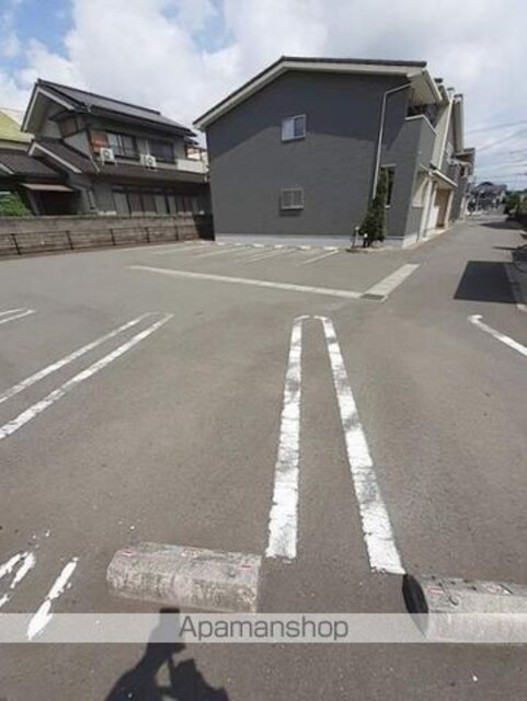 ビオーラＴ　Ａ[2LDK/58.55m2]の駐車場