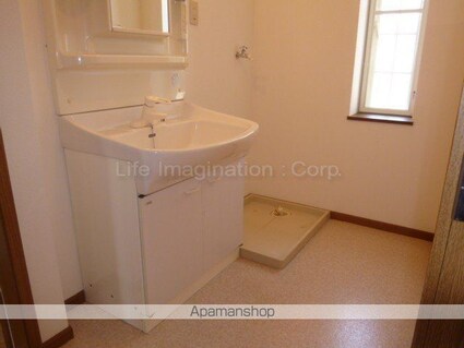 パティオ・アンソレイエ・Ｅ[2LDK/64.43m2]の洗面所