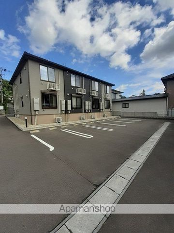 グレイスガーデン松森Ⅱ[1R/40.74m2]の駐車場