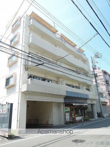 亀田ビルの玄関写真