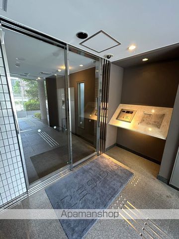 レジディア大森IIの玄関写真